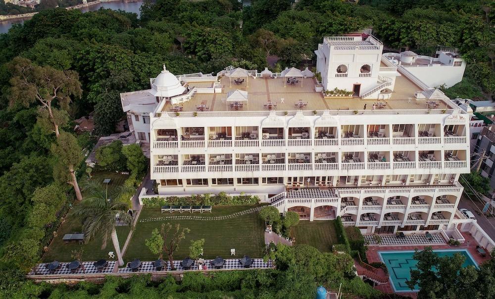 Hotel Hilltop Palace Удайпур Екстер'єр фото